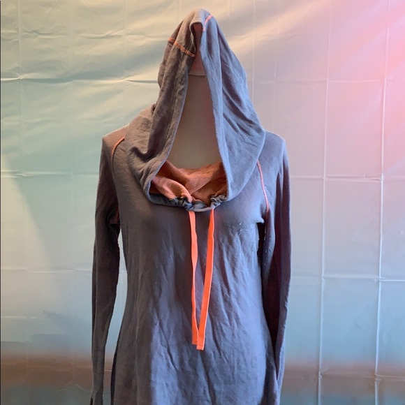 Columbia GUC lightweight hooded pullover - Picture 2 of 4